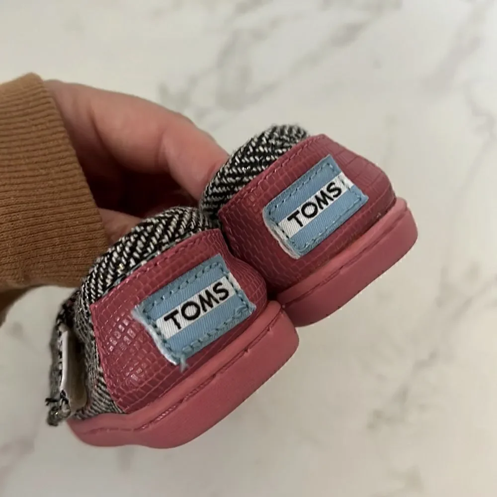 TOMS Fleece Lined Tweed Toddler Shoes EUC